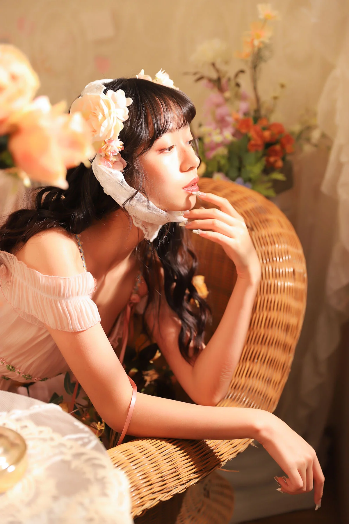 Yan Yun Lin in YiTuYu Art Language Vol.6898: A Masterclass in Portrait Photography