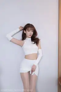 XiuRen No.10608 Lu Xuan Xuan: Elegant Beauty in Pristine White Attire - image 6