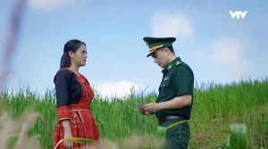 The Heartwarming Finale of Cuoc Chien Khong Gioi Tuyen: Romance Blooms Between Trung and Phuong - image 2
