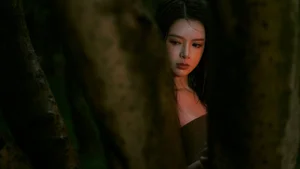 YiTuYu Art Language Vol.6809 Featuring the Graceful Chinese Model Xi Xi - image 3