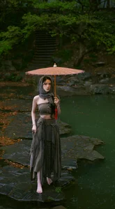 YiTuYu Art Language Vol.6809 Featuring the Graceful Chinese Model Xi Xi - image 2