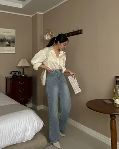 4 Essential White Tops Every Woman Needs for a Chic Spring and Summer Wardrobe - image 0