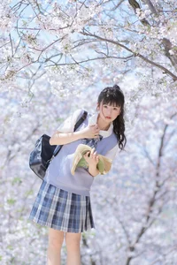 Pure Youthful Vibes with Zhuo Dao Yi Zhi Su Su in YiTuYu Vol.8890 - image 5