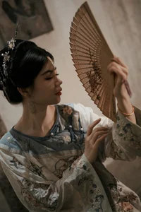 YiTuYu Art Language Vol.9969: Stunning Portrait Photography of A Mie - image 12