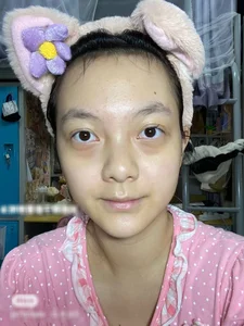 Zero-Cost Skincare Routine: How This Simple Habit Revitalized Her Skin - image 6