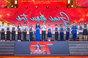 Spreading the Cultural Beauty of Hanoi to the Southern Provinces - image 12