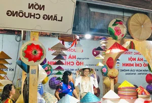 Spreading the Cultural Beauty of Hanoi to the Southern Provinces - image 14