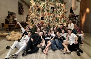 Cuong Do La and Dam Thu Trang Show Off Stylish New Ride - image 9
