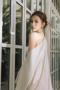 Miss Vietnam Tieu Vy Showcases Bold Style in Trendy Ultra-Crop Top - image 4