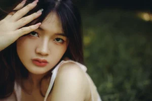 YiTuYu Art Language Vol.9812: Exploring the Aesthetic Beauty of Dong Dong (38P) - image 13