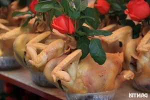 Exploring the Culinary Delights of Hanoi's Exclusive Tet Markets - image 2