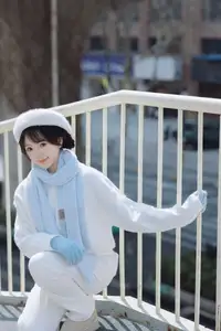 Discover YiTuYu Vol.8625: Yu Pao Pao's Gentle Charm in Warm Winter Sun - image 18