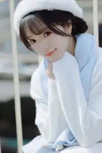 Discover YiTuYu Vol.8625: Yu Pao Pao's Gentle Charm in Warm Winter Sun - image 16