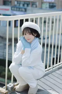Discover YiTuYu Vol.8625: Yu Pao Pao's Gentle Charm in Warm Winter Sun - image 12