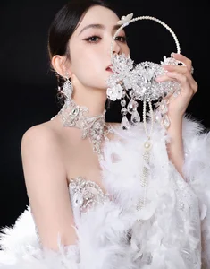 Guli Nazha Stuns on Red Carpet in Luxury Dress by Vietnamese Designer - image 4