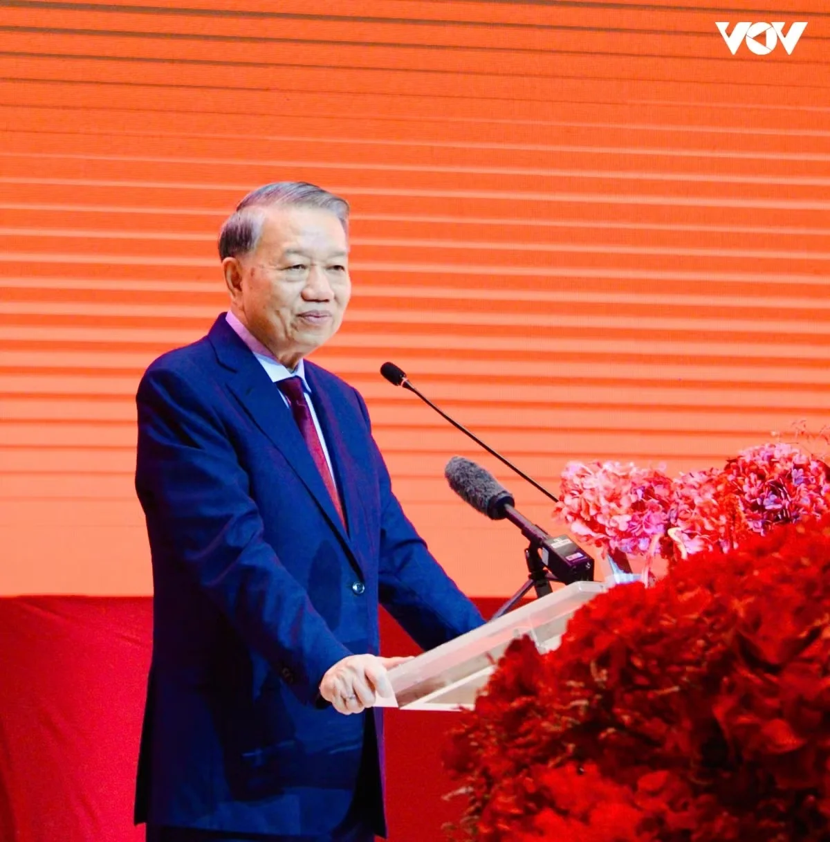 General Secretary and President To Lam Meets Vietnamese Community During Thailand Visit