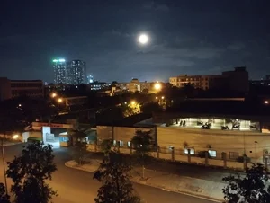 The 2024 Strawberry Supermoon: A Glowing Spectacle Over Vietnam - image 8