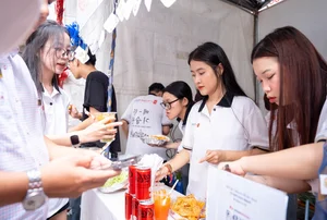HUTECH University Students Explore Vibrant Korean Culture During Immersive Campus Festival - image 16