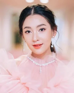 Actress Yu Yue Shares Heartbreaking Story of Harassment as a Teen Star - image 3