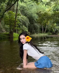 The Viral 'Angel Bathing in Stream': Unveiling the Beauty and Mystery - image 7