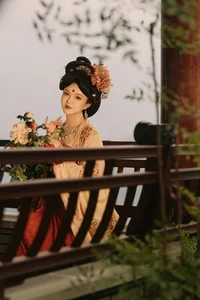 Lu Lu Haley in YiTuYu Art Language Vol.7800: A Masterpiece of Modern Portrait Photography - image 2