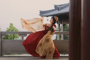 Lu Lu Haley in YiTuYu Art Language Vol.7800: A Masterpiece of Modern Portrait Photography - image 13