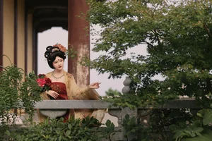 Lu Lu Haley in YiTuYu Art Language Vol.7800: A Masterpiece of Modern Portrait Photography - image 18