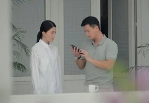 Prime Time Drama Actress Faces Backlash for Controversial Acting Performance and Expression - image 4