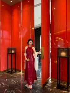 Chu Mac Thuy Quynh Shines in Soft and Seductive Modern Ao Dai Designs - image 2