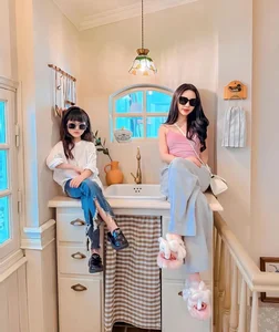 Child Stars Chu Diep Anh and An Nhien Shine on Set of Us of 8 Years Later - image 10