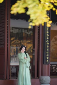 YiTuYu Art Language Vol.6002: Elegant Fashion Portraits of Xiao Ou O - Professional Photography Collection - image 10