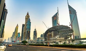 Expectation vs. Reality: 9 Famous Tourist Spots That Might Disappoint In Person - image 2
