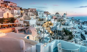 Expectation vs. Reality: 9 Famous Tourist Spots That Might Disappoint In Person - image 6