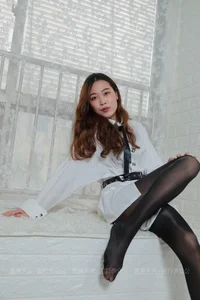 IESS 789: Rou Rou Presents the Elegant Glowing Black Collection - image 36