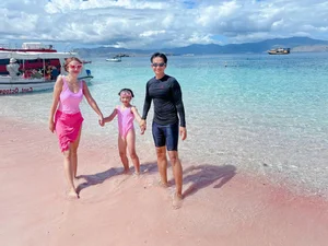 Exploring Komodo Dragons and Pink Beaches: A Vietnamese Family's Indonesian Adventure - image 2