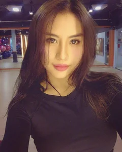 Gym Icon Trang Le Shows Off Postpartum Transformation in Empowering Bikini Shoot - image 3