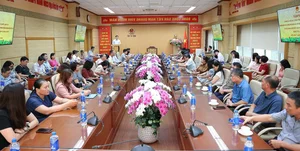 Ministry of Health Honors Wounded Soldiers and Families of Revolutionary Merits - image 2