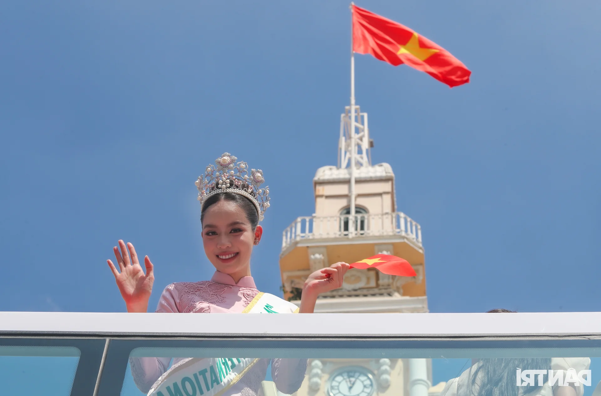 Thanh Thuy Celebrates Miss International Win with Vibrant Double-Decker Bus Parade