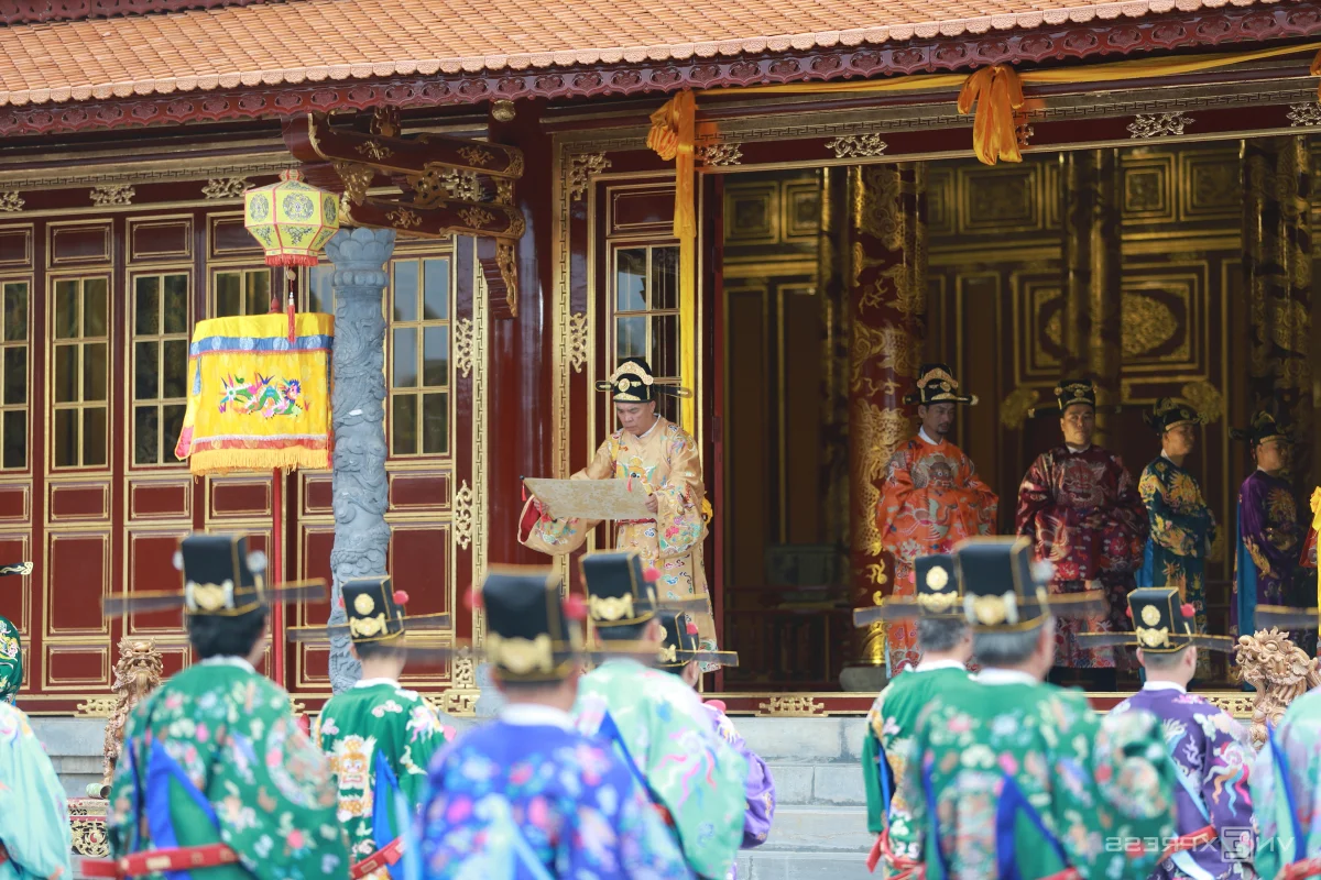 The Majesty of the Nguyen Dynasty: Court Ceremonies at Thai Hoa Palace