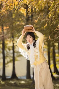 YiTuYu Art Language Vol.6127 Xiao Ou O: Bold Expressions and Creative Visual Excellence - image 22