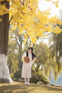 YiTuYu Art Language Vol.6127 Xiao Ou O: Bold Expressions and Creative Visual Excellence - image 1