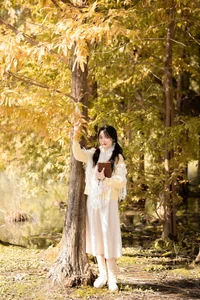 YiTuYu Art Language Vol.6127 Xiao Ou O: Bold Expressions and Creative Visual Excellence - image 15