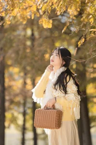 YiTuYu Art Language Vol.6127 Xiao Ou O: Bold Expressions and Creative Visual Excellence - image 17