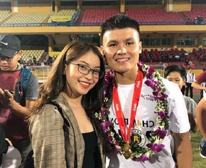 As Footballer Quang Hai Prepares to Marry, Where Are His Famous Hot Girl Ex-Girlfriends Now? - image 2