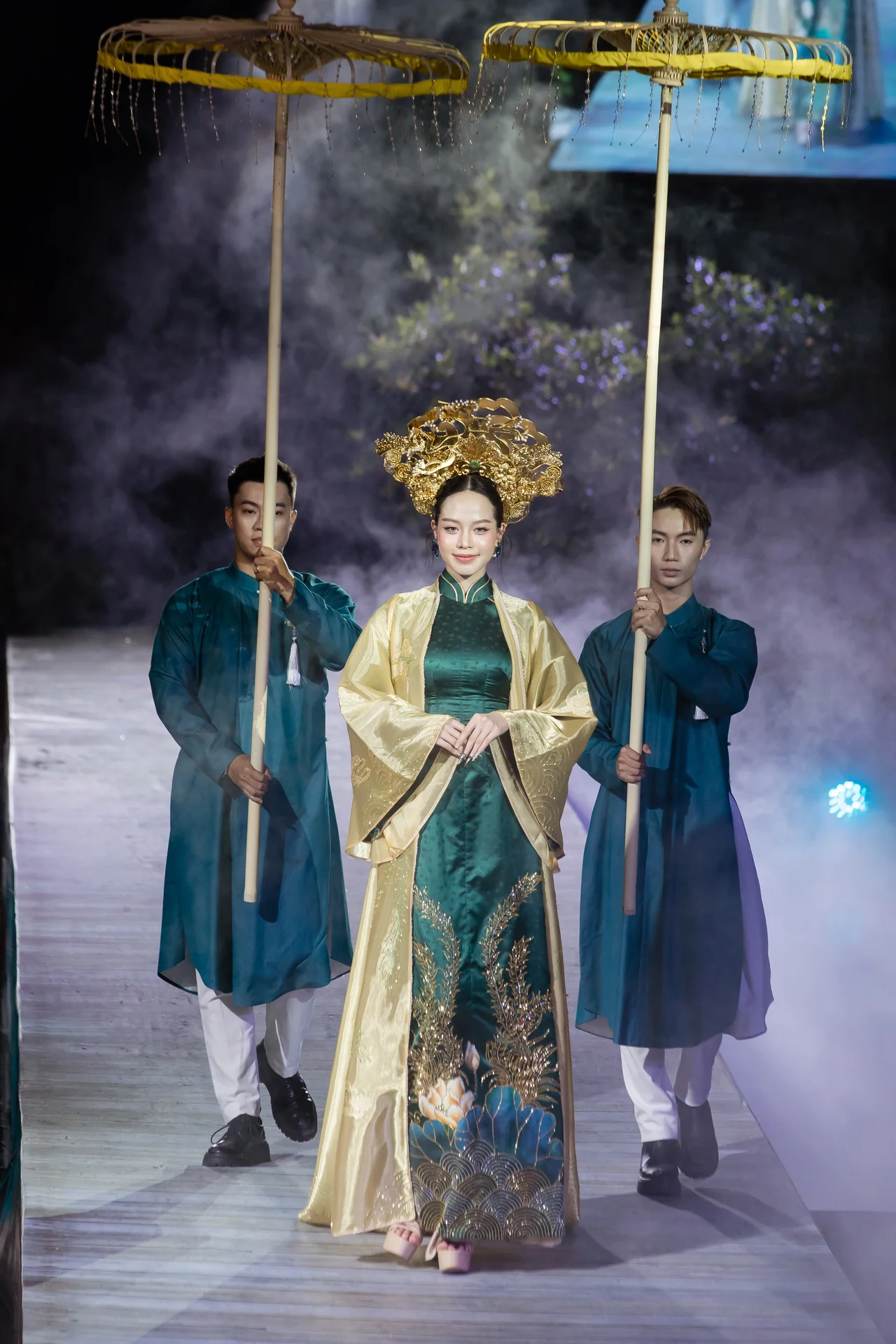 Miss Thanh Thuy Showcases Exquisite Hue Royal Court Inspired Ao Dai Collection