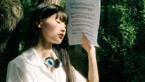 Art Language Vol.7766: Exploring the Visual Narrative of Ping An Xi Le in Creative Photography - image 14