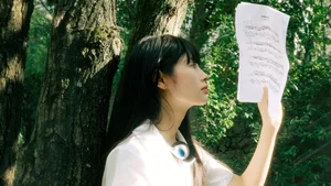 Art Language Vol.7766: Exploring the Visual Narrative of Ping An Xi Le in Creative Photography - image 7
