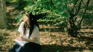 Art Language Vol.7766: Exploring the Visual Narrative of Ping An Xi Le in Creative Photography - image 23