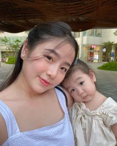 Youthful Beauty and Motherhood: The Inspiring Lifestyle of a Radiant Mom of Two from Thanh Hoa - image 9