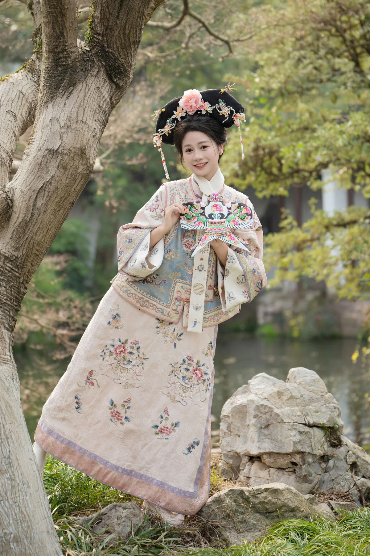 YiTuYu Art Language Vol.6646 Featuring Cheng Zi Shu